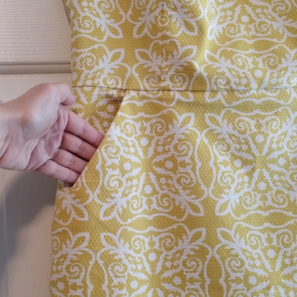 Boden Talia Dress Textured Yellow Damask Size 8 - Picture 5 of 8